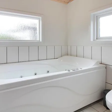 Dom wakacyjny Ottar - 400m From The Sea By Interhome